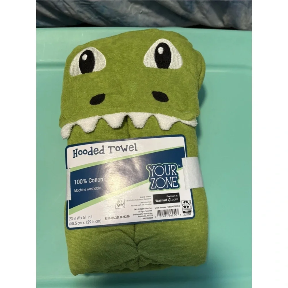 Kids hooded character towel